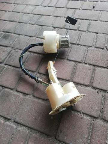Sensor do nível de combustível no tanque F88037E1 VVP