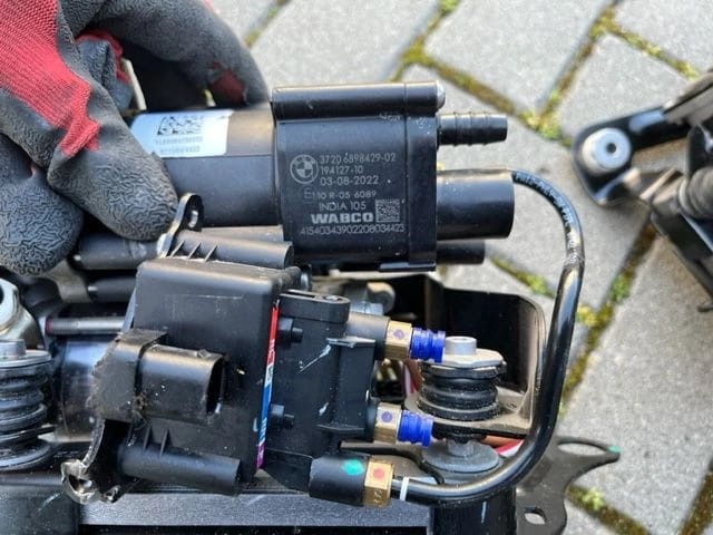 Compressor de bombeio pneumático (de amortecedores) 37206886721 BMW