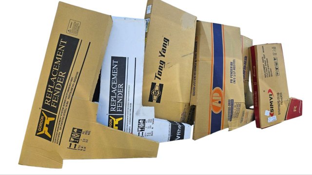 Pára-lama dianteiro direito Polcar 950302 preço, a partir de 72,36 USD