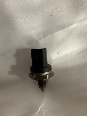  Sensor de pressão de óleo Mazda 3 sedan (BP) (2018 - 2026) 