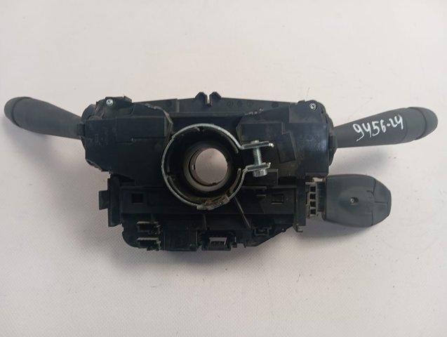 Comutador instalado na coluna da direção, montado 98312569ZD Peugeot/Citroen