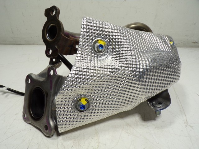 Tubo coletor de escape para Toyota Yaris  P21
