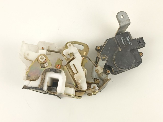 Fecho da porta traseira esquerda Mitsubishi MR349287 preço, a partir de 49,37 USD