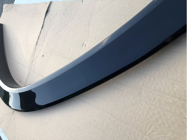 Expansor (placa sobreposta) de arco do pára-lama dianteiro esquerdo A16788044059999 Mercedes