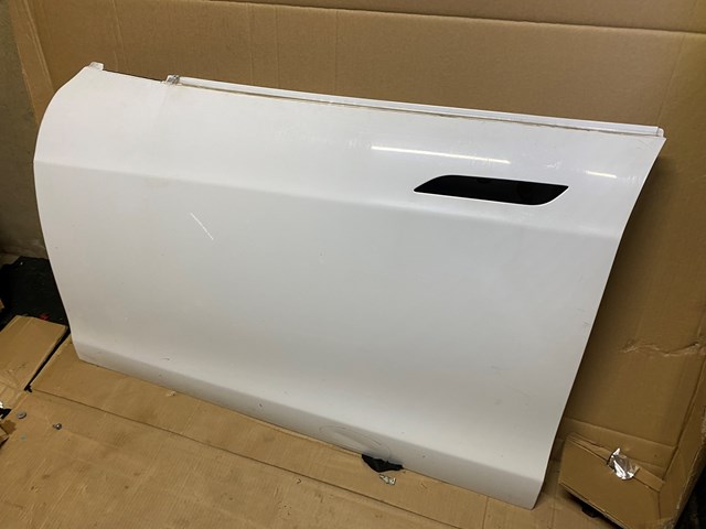 Porta dianteira esquerda Tesla Model S  5YJS