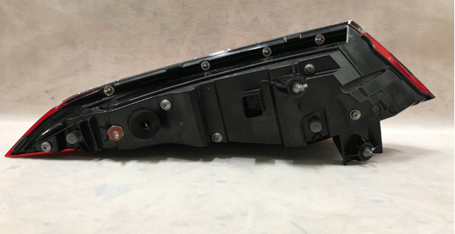 A2239062400 Mercedes Lanterna traseira direita externa