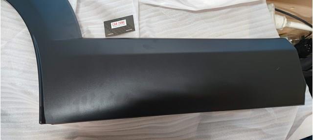 Moldura da porta traseira direita inferior DFR551RC0A Mazda