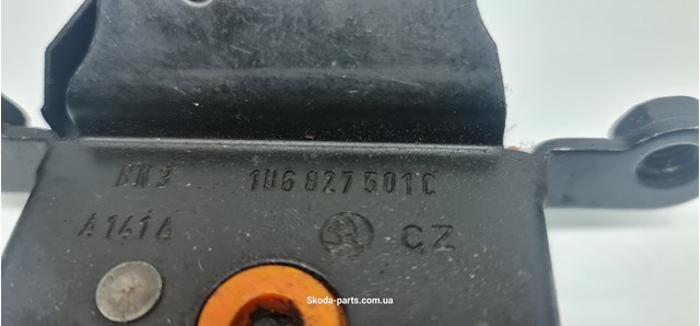  VAG 1U6827501C