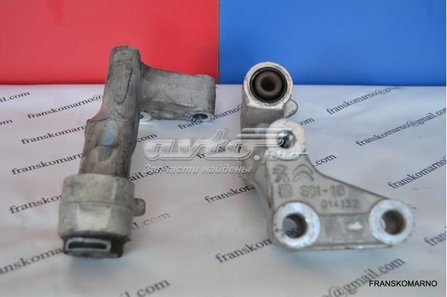 Bloco silencioso de suporte dianteiro (viga) de plataforma veicular 9674718380 Peugeot/Citroen