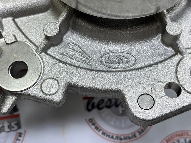 Bomba de água (bomba) de esfriamento 122123458 Land Rover