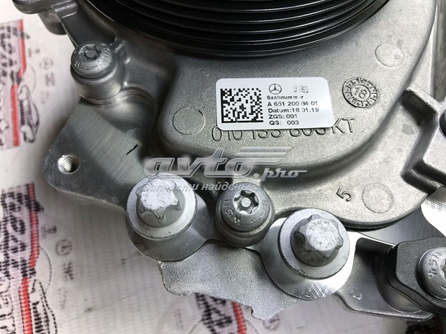A651200840180 Mercedes Bomba de água (bomba) de esfriamento