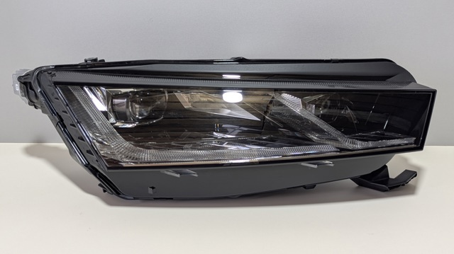 Luz direita VAG 5E4941016B preço, a partir de 1088,21 USD