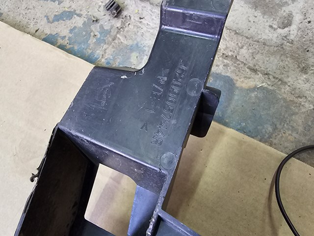  Renault (RVI) 620905744R