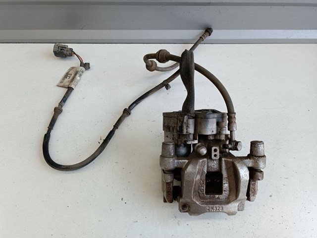 Compre LR061381 Land Rover Suporte do freio traseiro esquerdo
