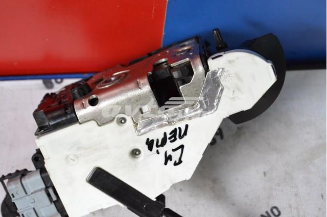 Fecho da porta dianteira esquerda 24088158 Peugeot/Citroen