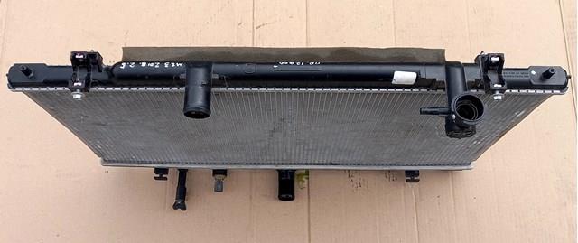 PEDD15200B Mazda Radiador de esfriamento de motor