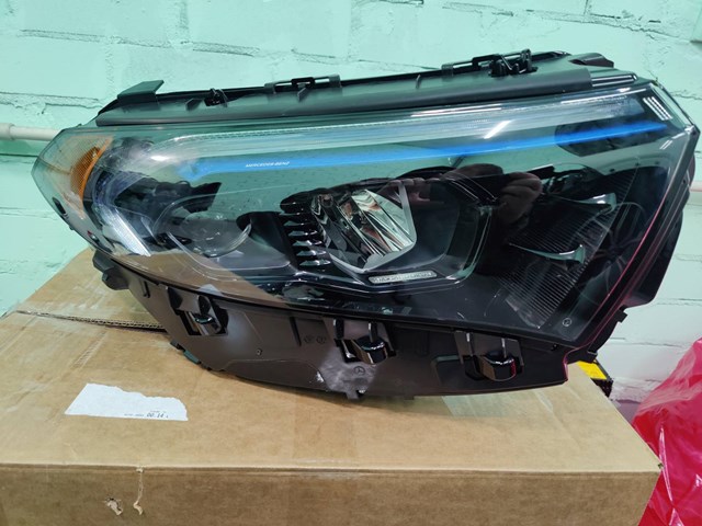 Luz direita Mercedes A2439065600 preço, a partir de 1576,88 USD