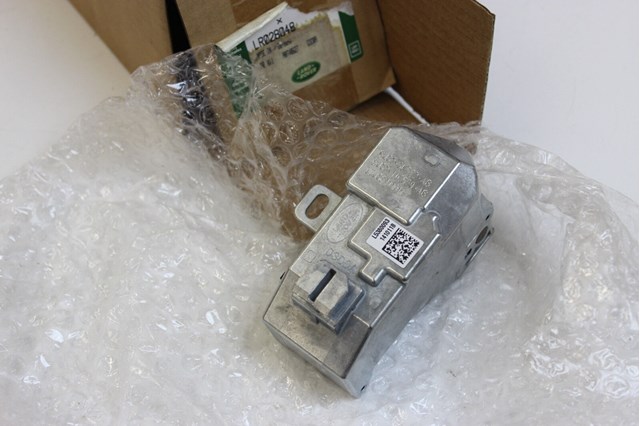  Land Rover LR056312
