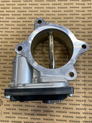 Compre 7423051797 Renault (RVI) Válvula EGR de recirculação dos gases