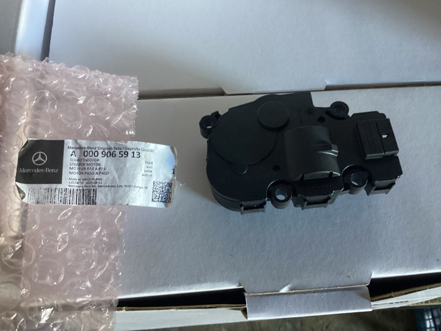 Acionamento de comporta de forno Mercedes A0009065913 preço, a partir de 130,55 USD