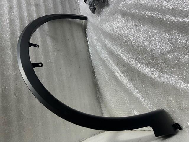 Expansor (placa sobreposta) de arco do pára-lama dianteiro direito Nissan/Infiniti 638106UA0A
