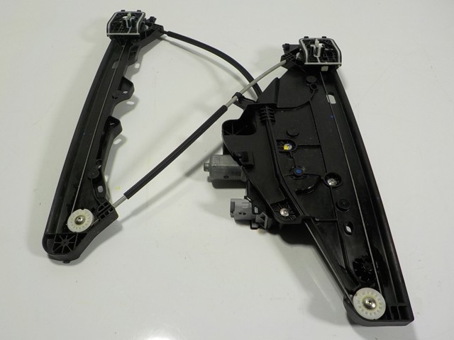 Mecanismo de acionamento de vidro da porta dianteira direita Opel 9828130680 preço, a partir de 88,68 USD