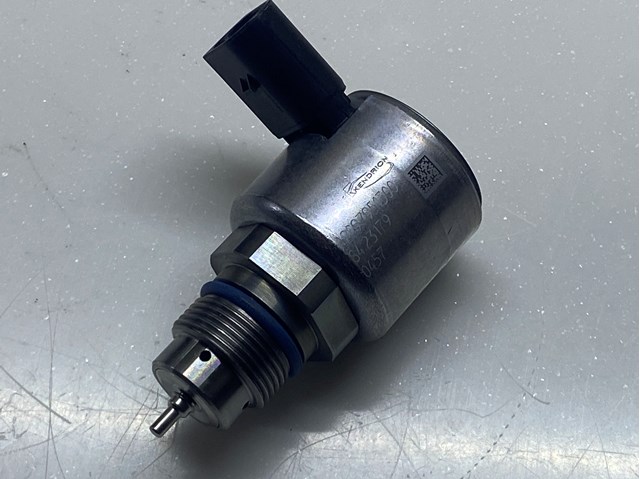Compre 72100503 Delphi Regulador de pressão de combustível de módulo da bomba de combustível no tanque