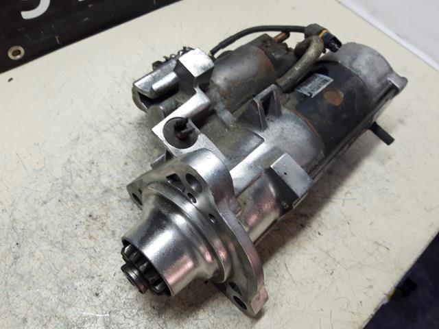 Compre M009T61971 Mitsubishi Motor de arranco