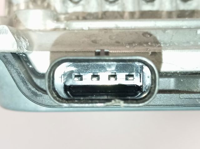 LX7A14B227AK Ford Inversor de corrente