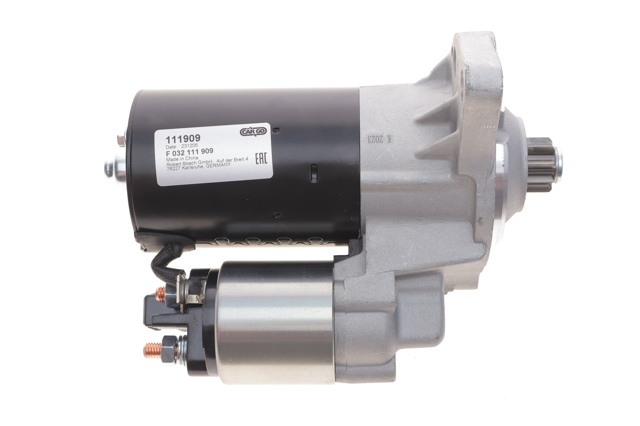 Motor de arranco F032111909 Cargo
