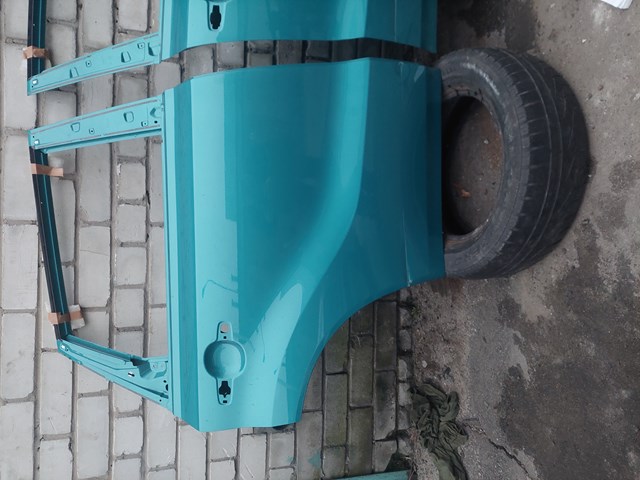 Porta traseira direita Suzuki 6800354P01000