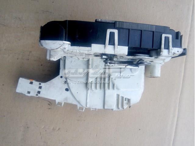 Compre A9067303935 Mercedes Fecho da porta traseira direita batente