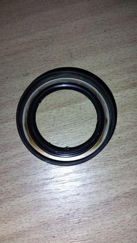 Moldura da porta traseira esquerda superior 2743168L00 Suzuki