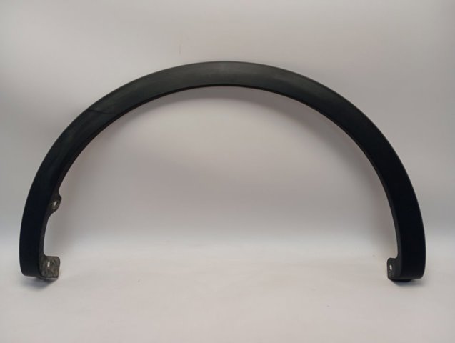 Expansor direito (placa sobreposta) de arco do pára-lama traseiro 788743561R Renault (RVI)