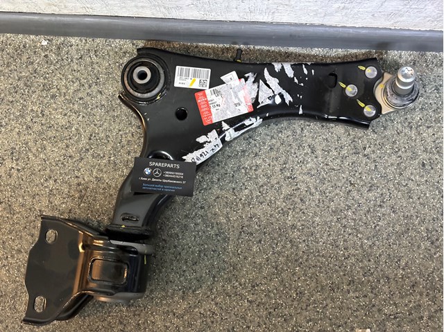Braço oscilante inferior direito de suspensão dianteira Land Rover LR126118 preço, a partir de 174,99 USD