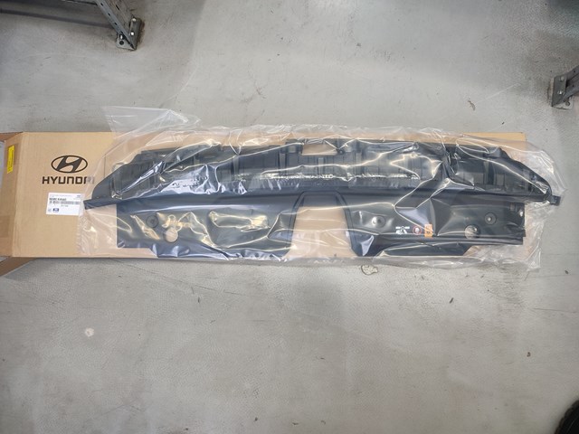 Compre 86360K4AA0 Hyundai/Kia Placa sobreposta superior do painel dianteiro (de suporte do radiador)