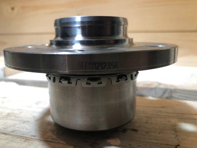 XMGB40899R04 SNR Cubo dianteiro