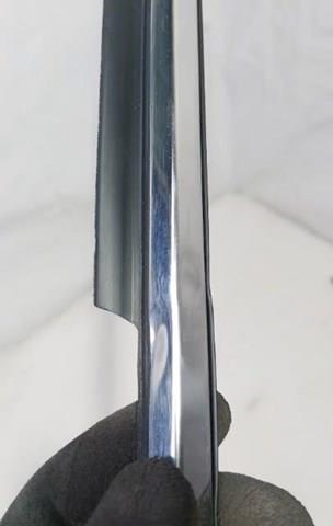 TK4850650 Mazda Moldura de vidro deslizante da porta dianteira esquerda