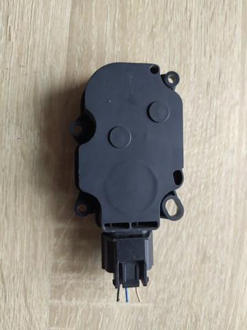 Compre 214216FR0A Nissan/Infiniti Perciana do radiador de esfriamento