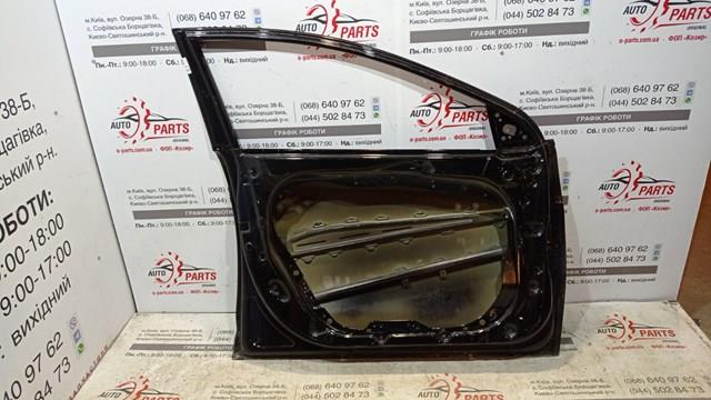 67002K2011 Toyota Porta dianteira esquerda