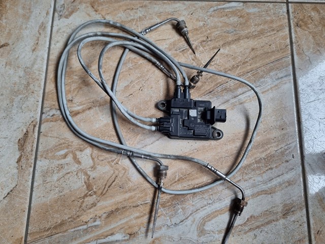 Sensor de temperatura dos gases de escape (GE), no catalisador MAN 51274210310