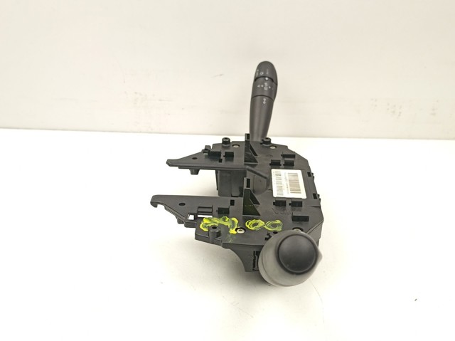 Comutador instalado na coluna da direção, montado 96644965XT Peugeot/Citroen