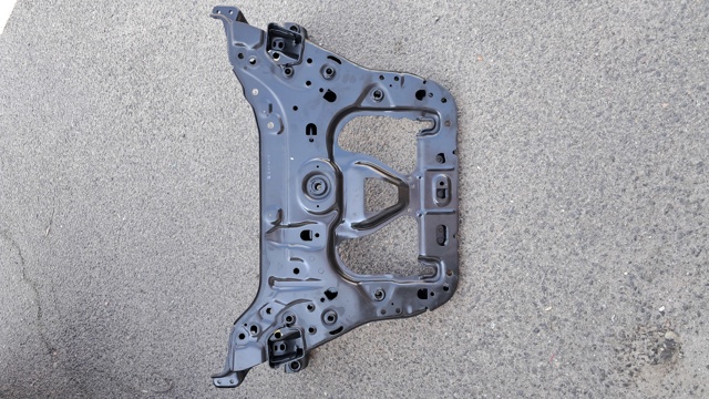 Viga de suspensão dianteira (plataforma veicular) Mercedes A preço, a partir de 592,18 USD
