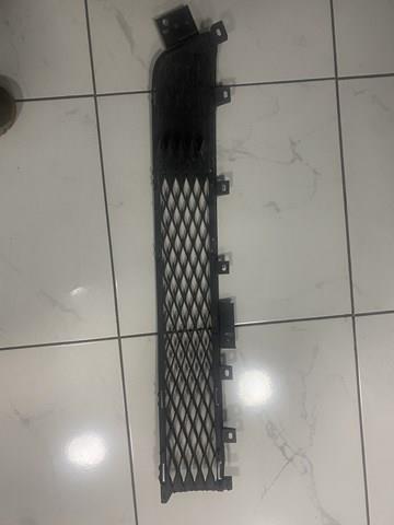 622546HJ1A Nissan/Infiniti Grelha do radiador