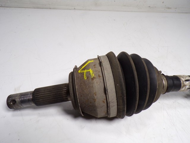 Semieixo (acionador) dianteiro esquerdo Renault (RVI) 391014PD0A preço, a partir de 192,39 USD