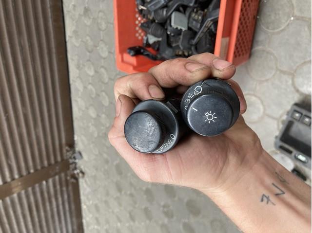 Compre 90191677 General Motors Comutador das luzes no "painel de instrumentos"