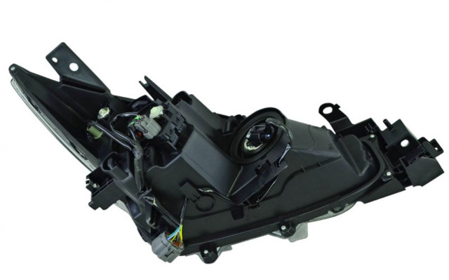 BSP4510L0D Mazda Luz esquerda