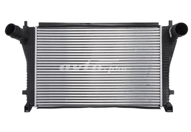 Radiador de intercooler 95C2J81 Polcar
