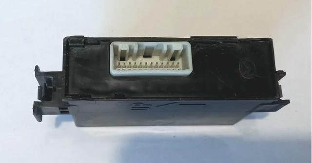 D09V675U0 Mazda Unidade de controlo do fecho central