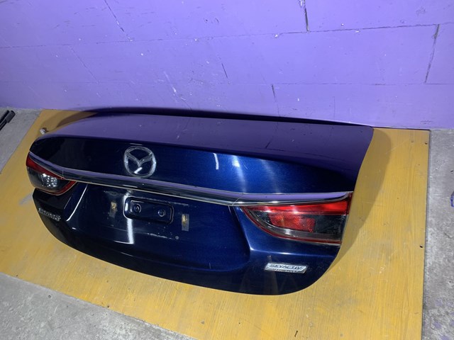 Tampa de porta-malas GJY15261X Mazda